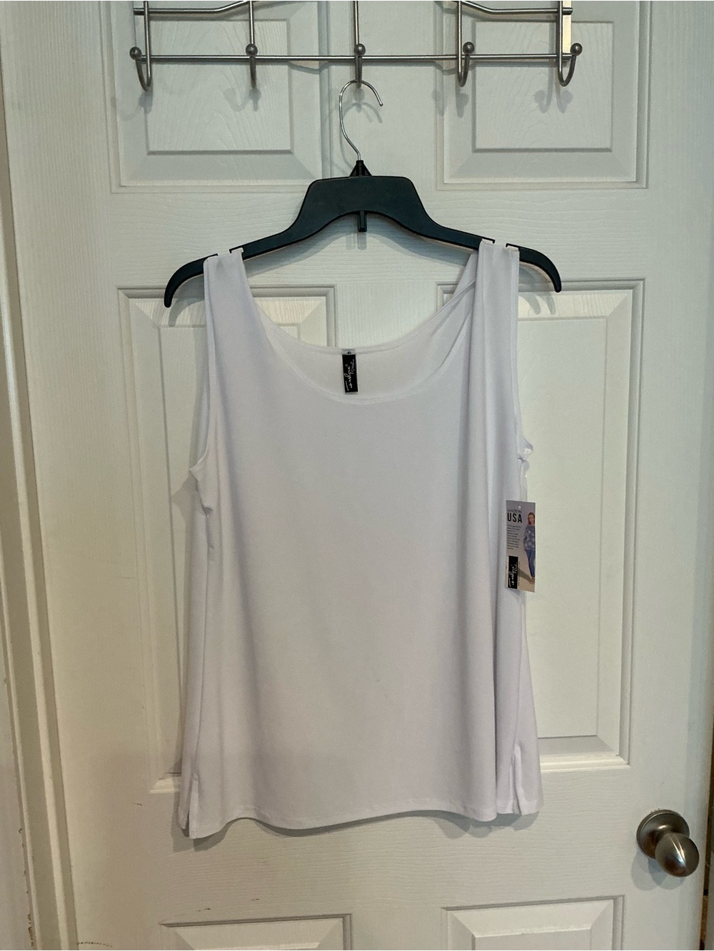 Women’s White Scoop Neck Tank Top by